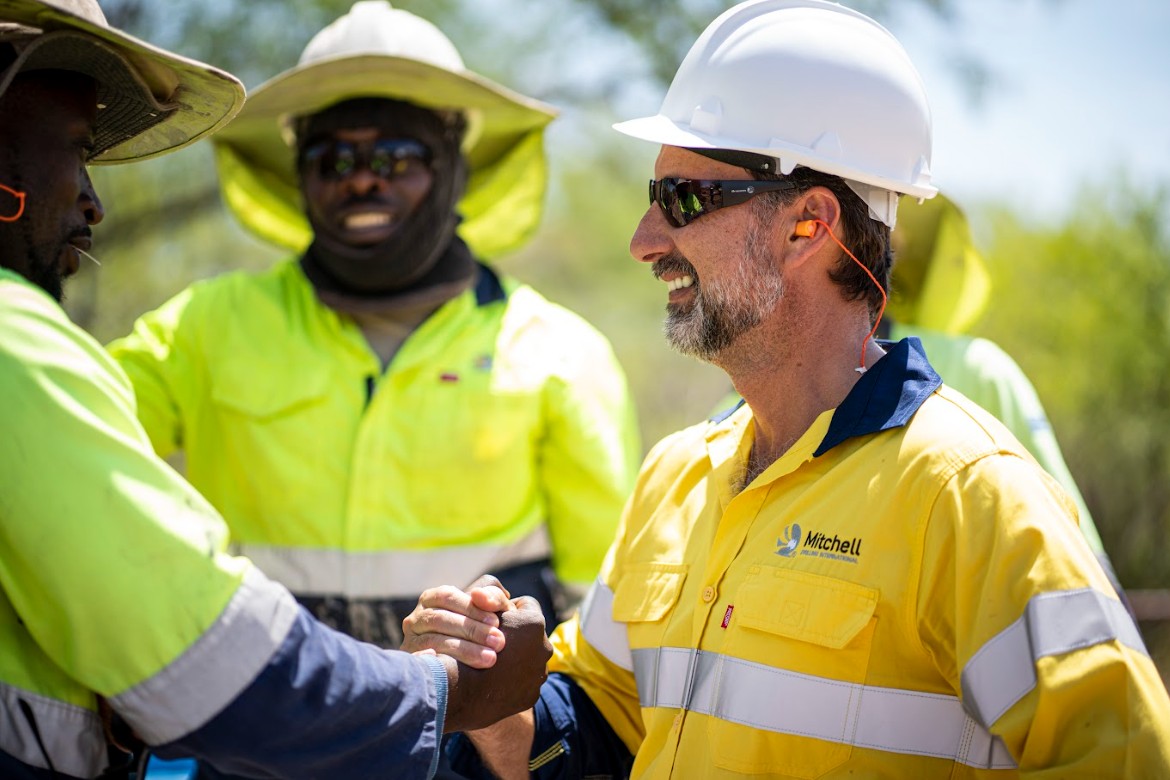 MDI crew greeting on site