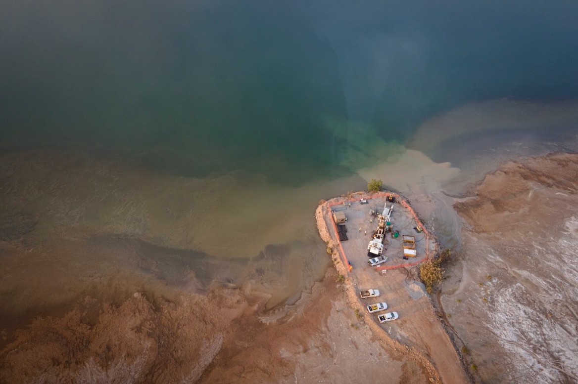 Drill site on water aerial