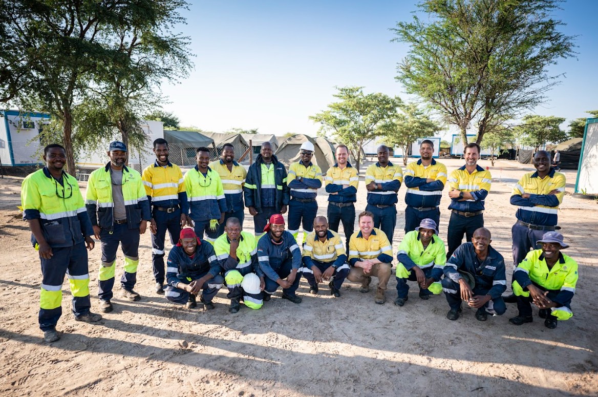 Full crew group photo