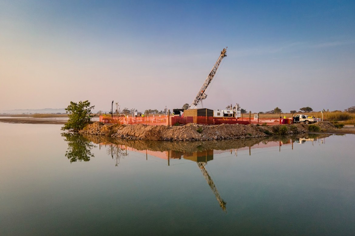 Kobold drill site on water